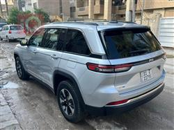 جیپ گراند شیرۆکی